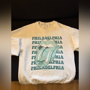 Philadelphia Eagles White Sweatshirt with Green Graphic
